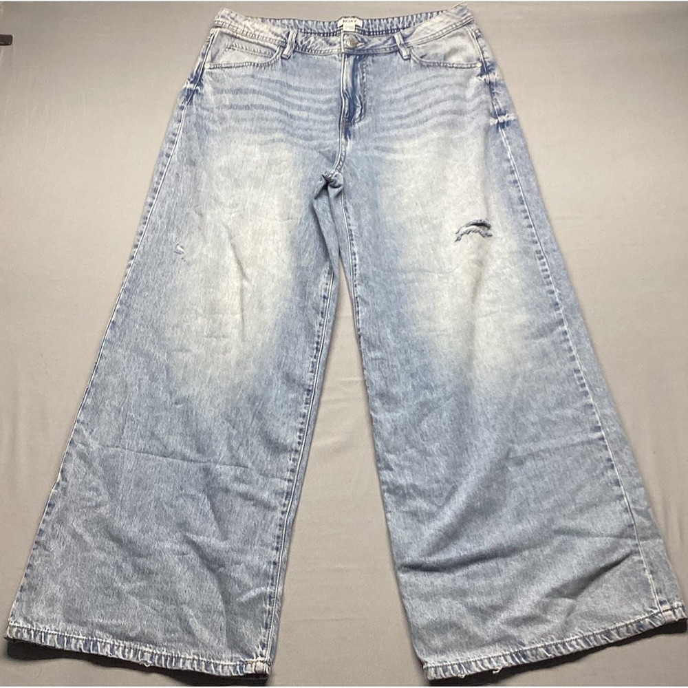 Roxy Women's Wide Leg Jeans Size 13 Light Wash Distressed Hippy Flair Streetwear